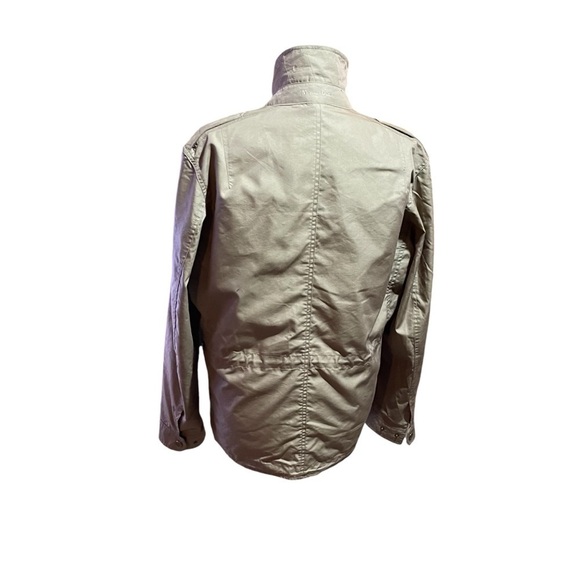 Massimo Dutti Technical
Field Safari Jacket Military with Removable Vest Liner - Picture 9 of 16